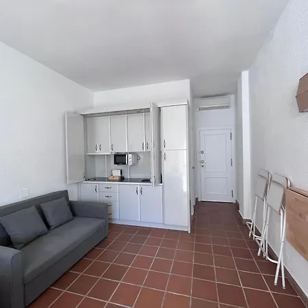 La De La Reina Apartment